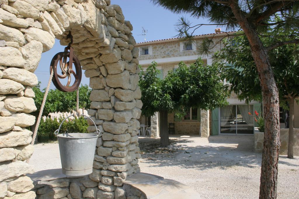 Apartament Locations Des Alpilles Saint-Rémy-de-Provence Pokój zdjęcie