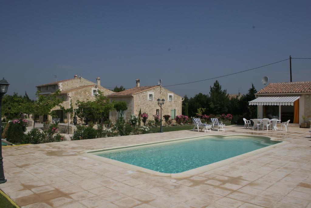 Apartament Locations Des Alpilles Saint-Rémy-de-Provence Pokój zdjęcie