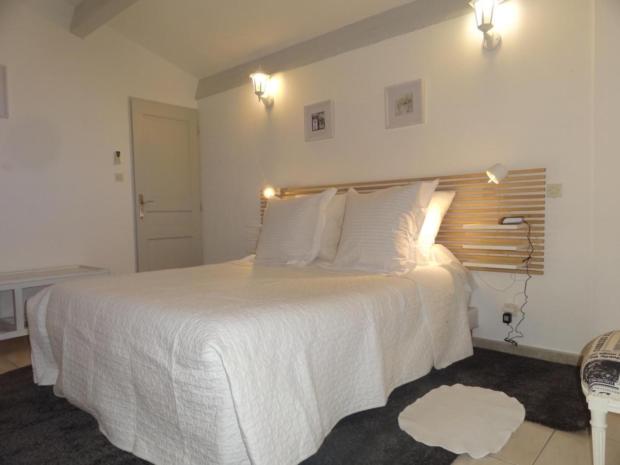 Apartament Locations Des Alpilles Saint-Rémy-de-Provence Zewnętrze zdjęcie
