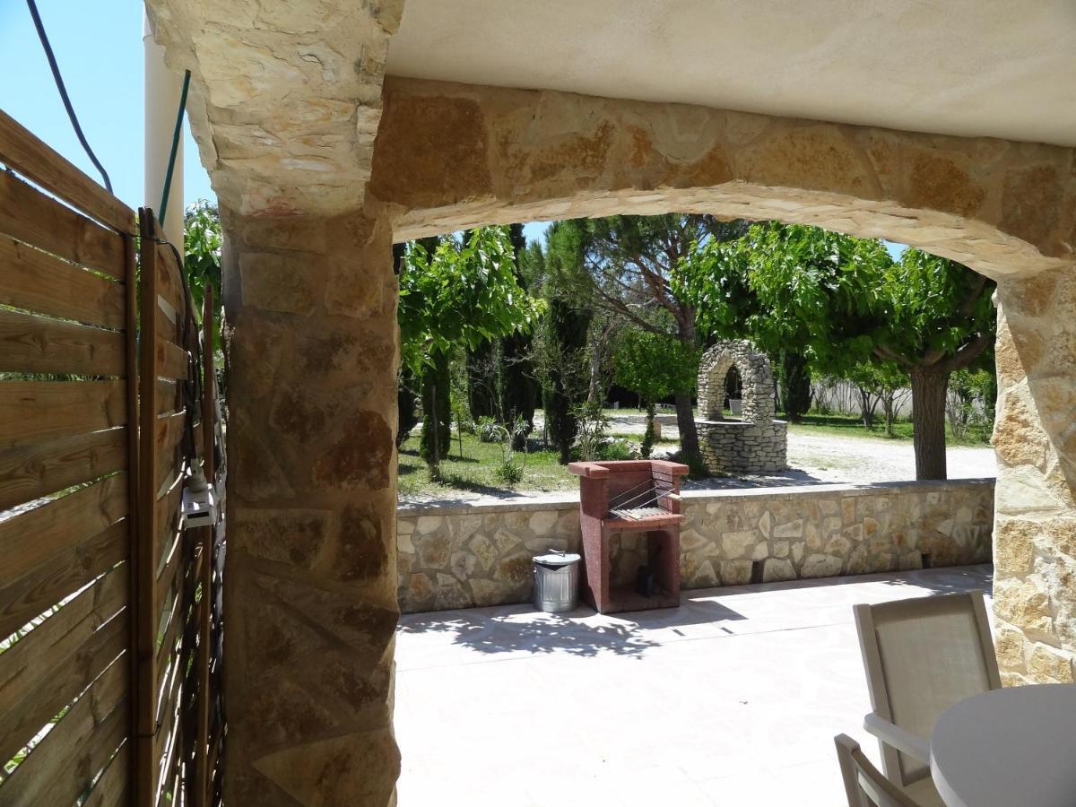 Apartament Locations Des Alpilles Saint-Rémy-de-Provence Zewnętrze zdjęcie